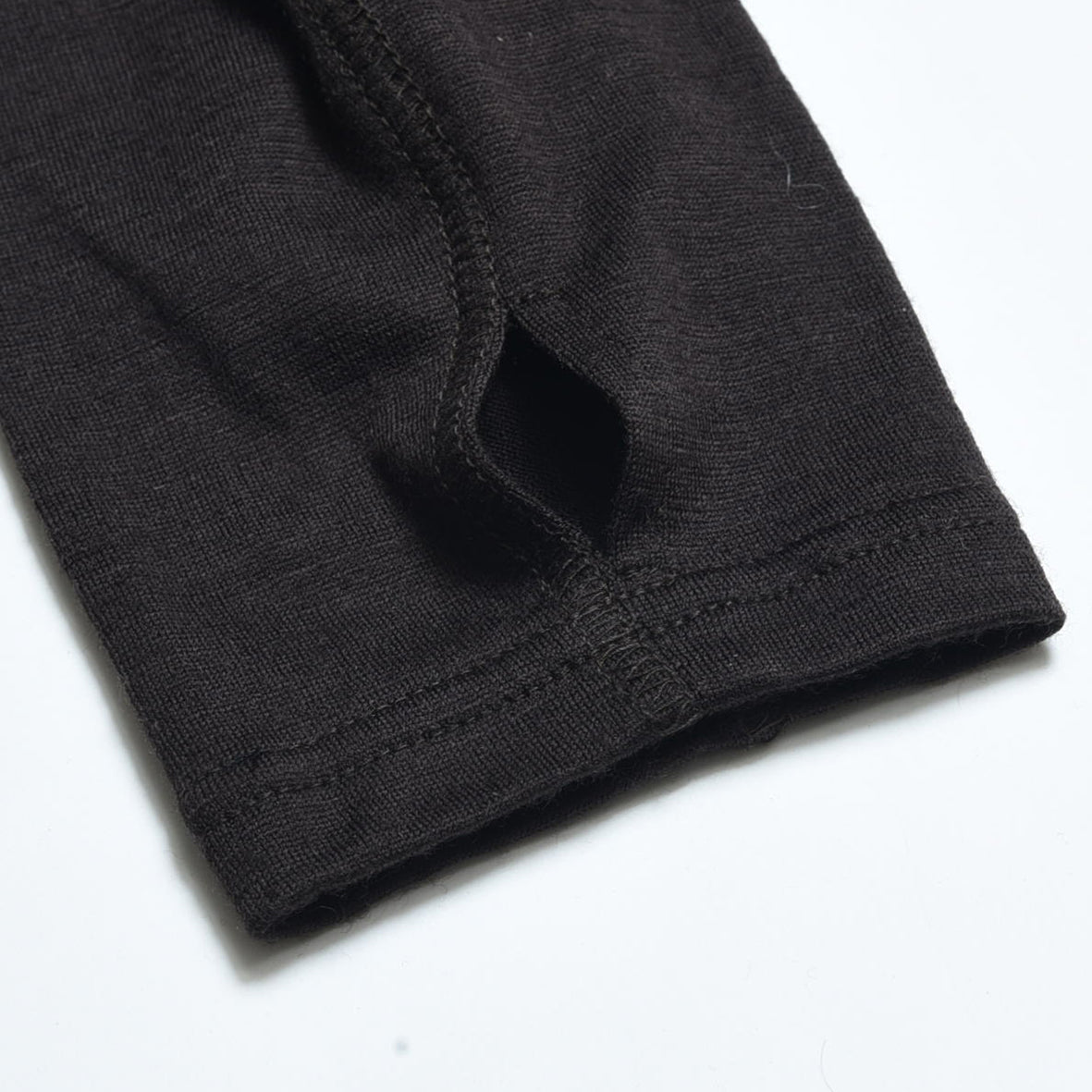 SOLID WOOL HOODIE