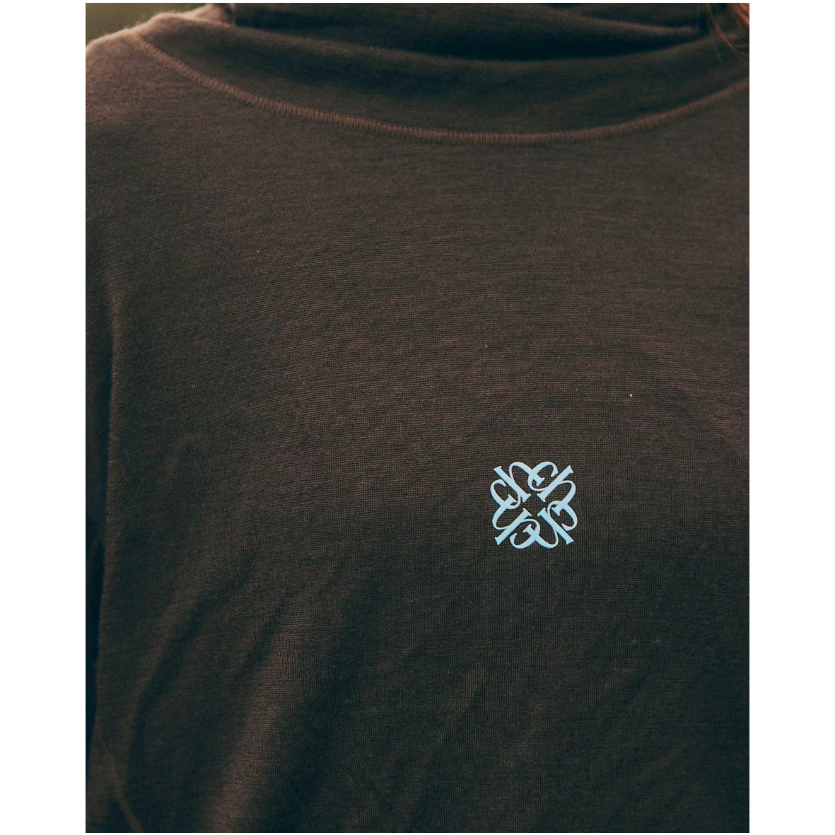 SOLID WOOL HOODIE