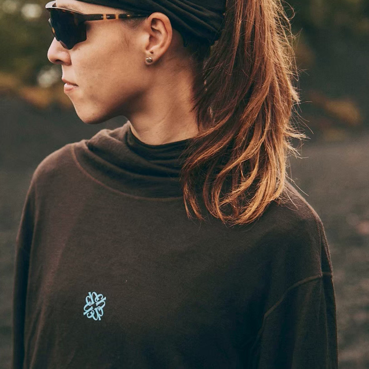 SOLID WOOL HOODIE