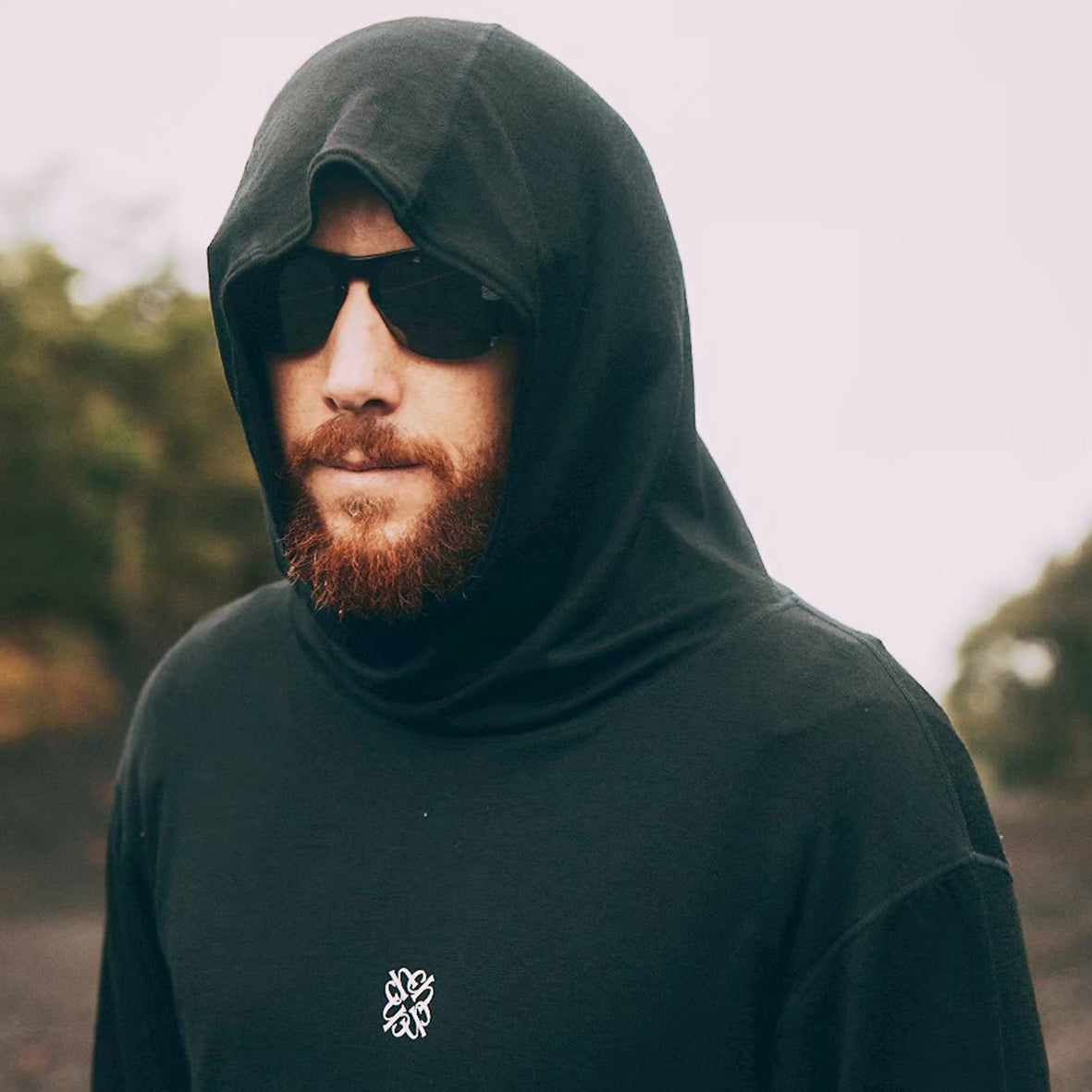 SOLID WOOL HOODIE