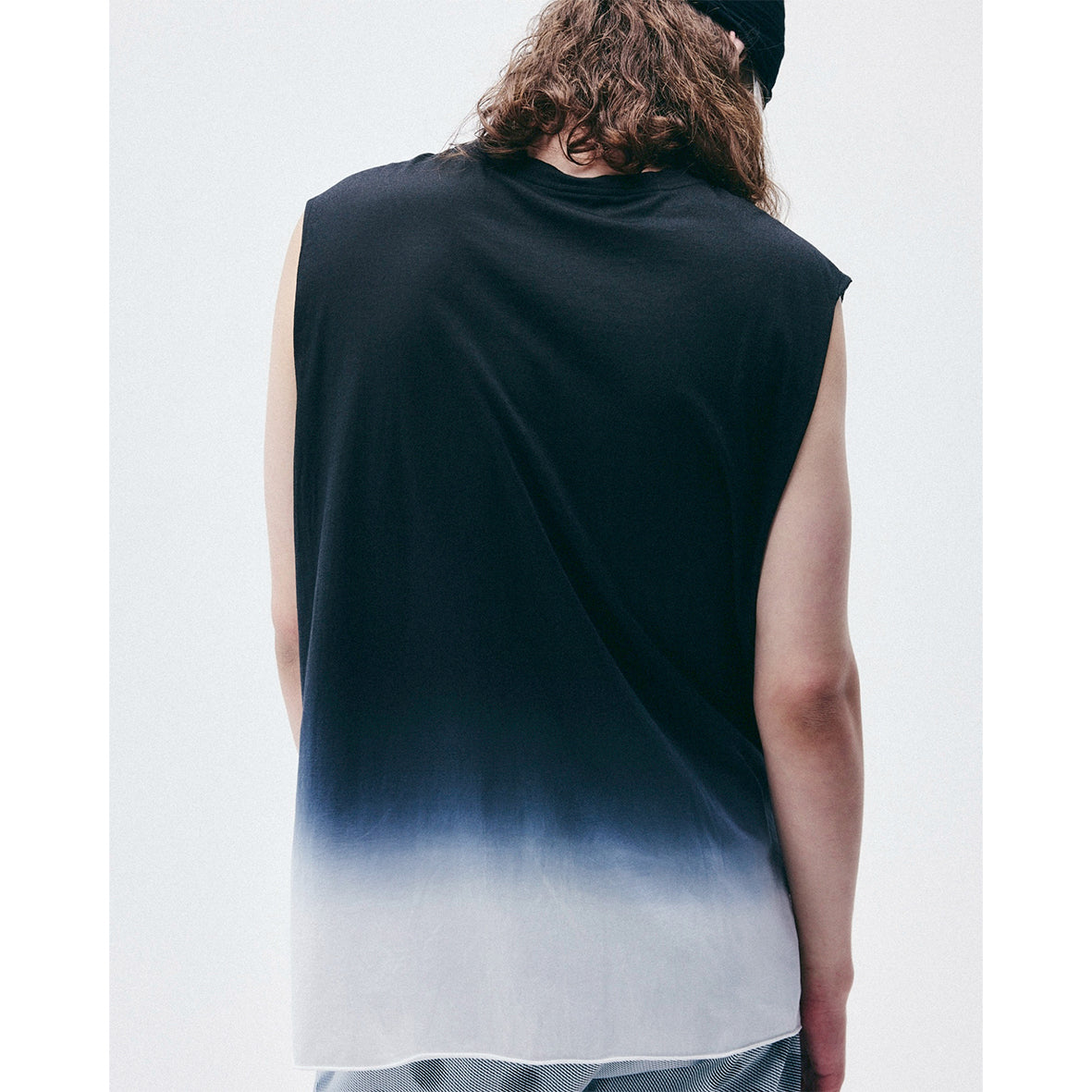 DIP DYE SHEER SLEEVELESS