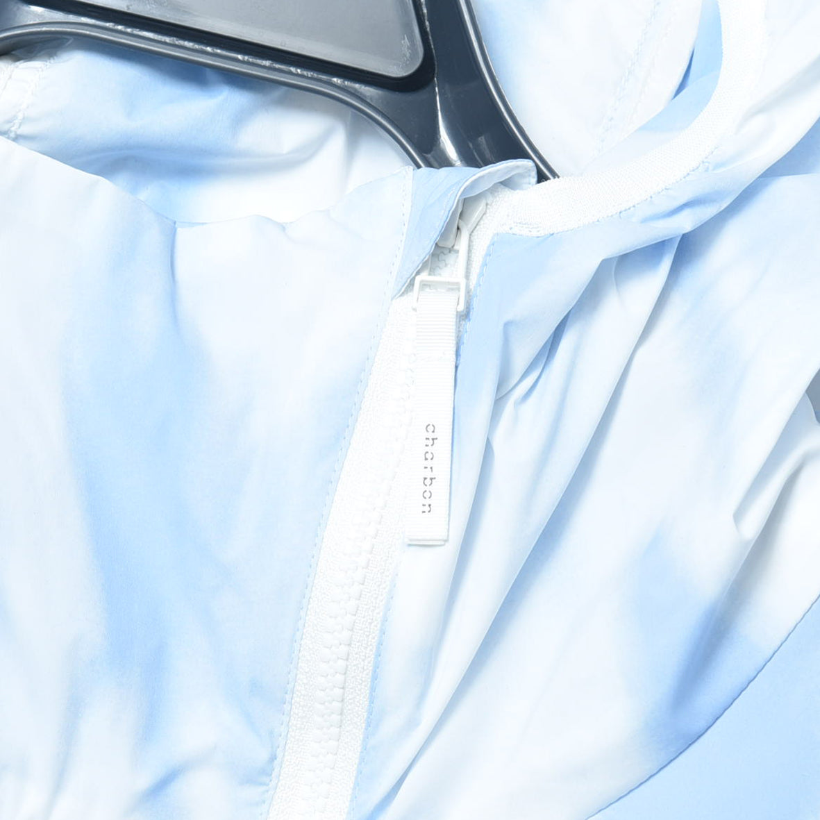 GRAPHIC NYLON PACKABLE HOODIE