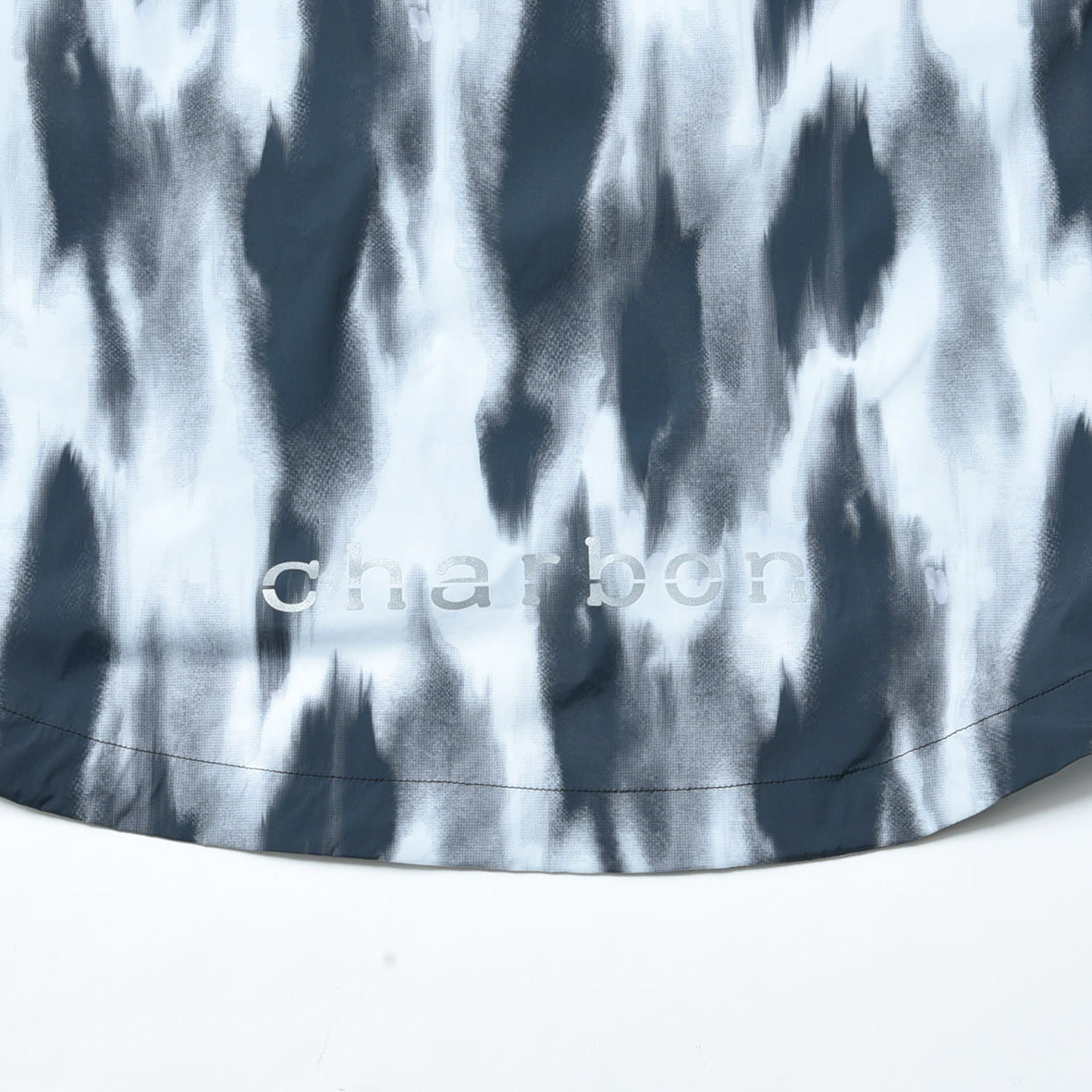 GRAPHIC NYLON PACKABLE HOODIE