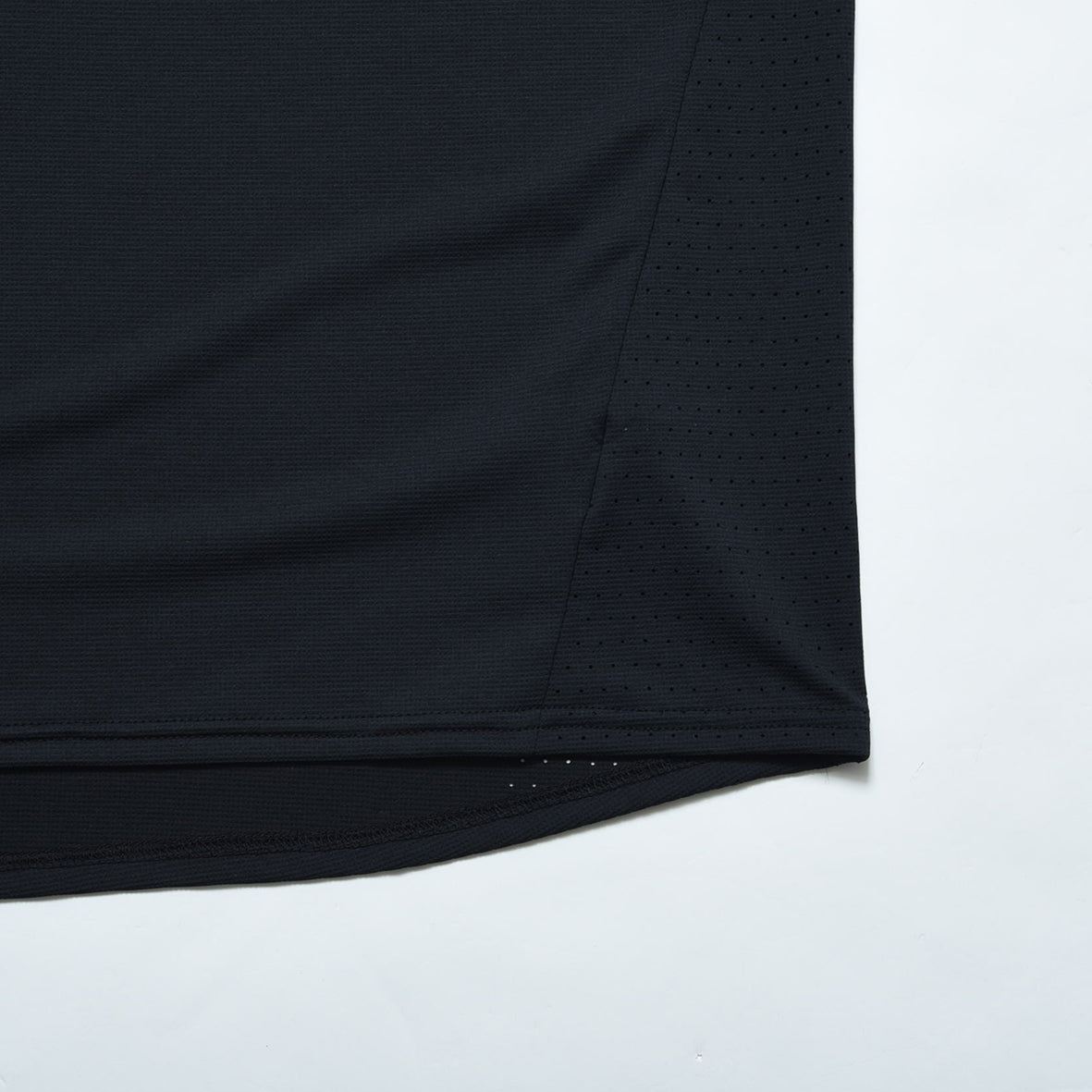ENDLESS MOTION TEC SLEEVELESS