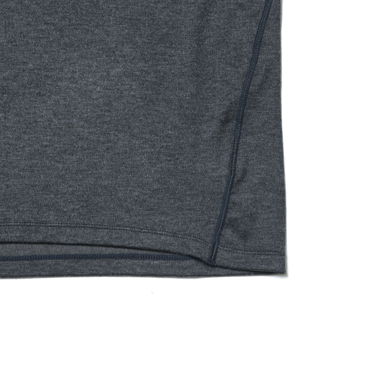 OPEN SHOULDER LONG SLEEVE T-SHIRT