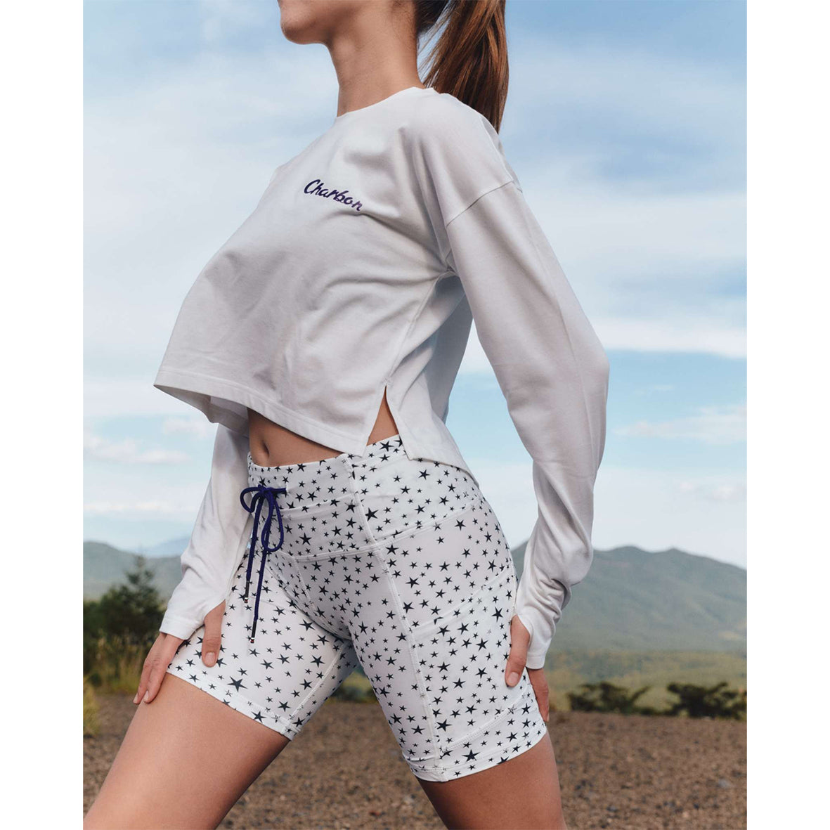 SHORT LENGTH LONG SLEEVE T-SHIRT