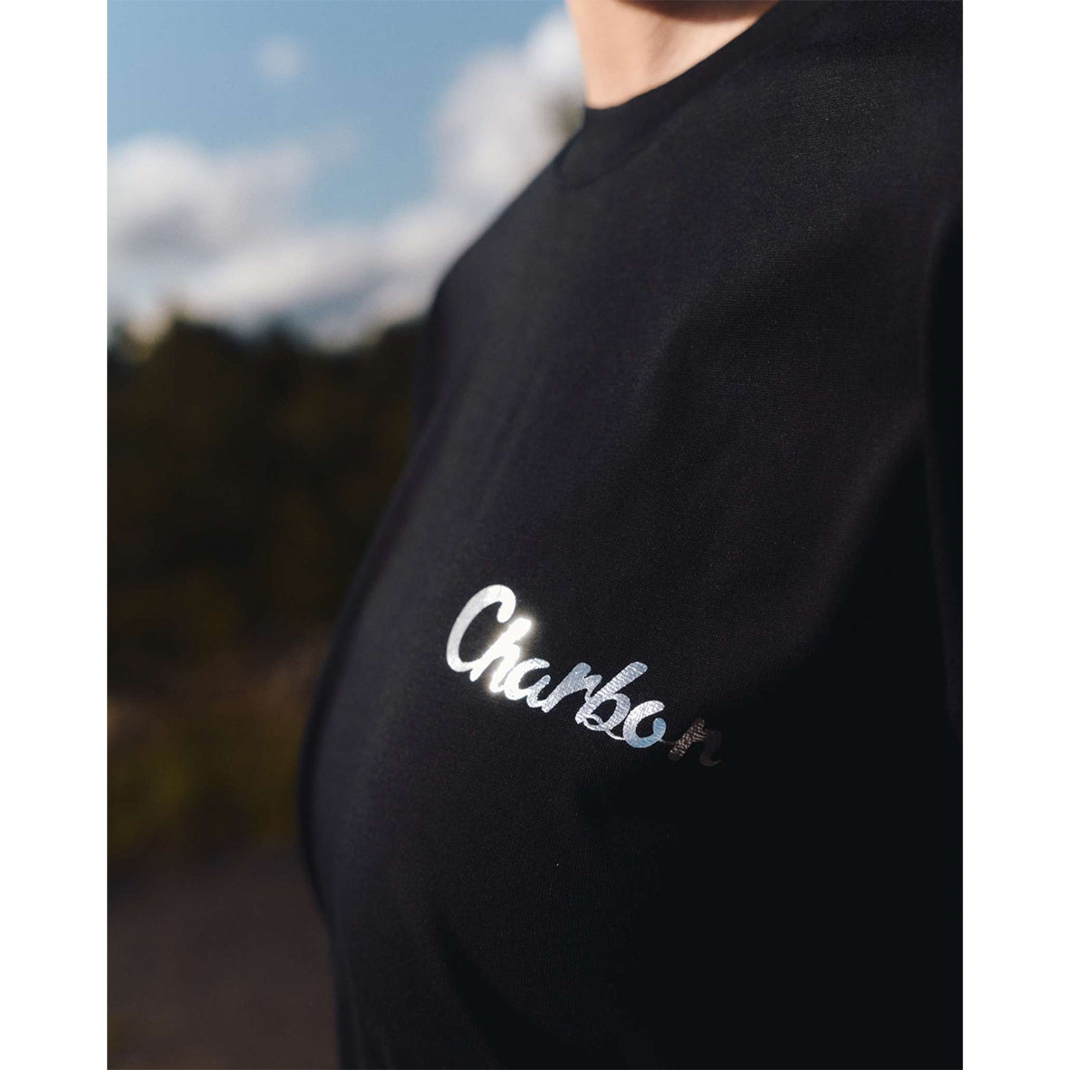 SHORT LENGTH LONG SLEEVE T-SHIRT