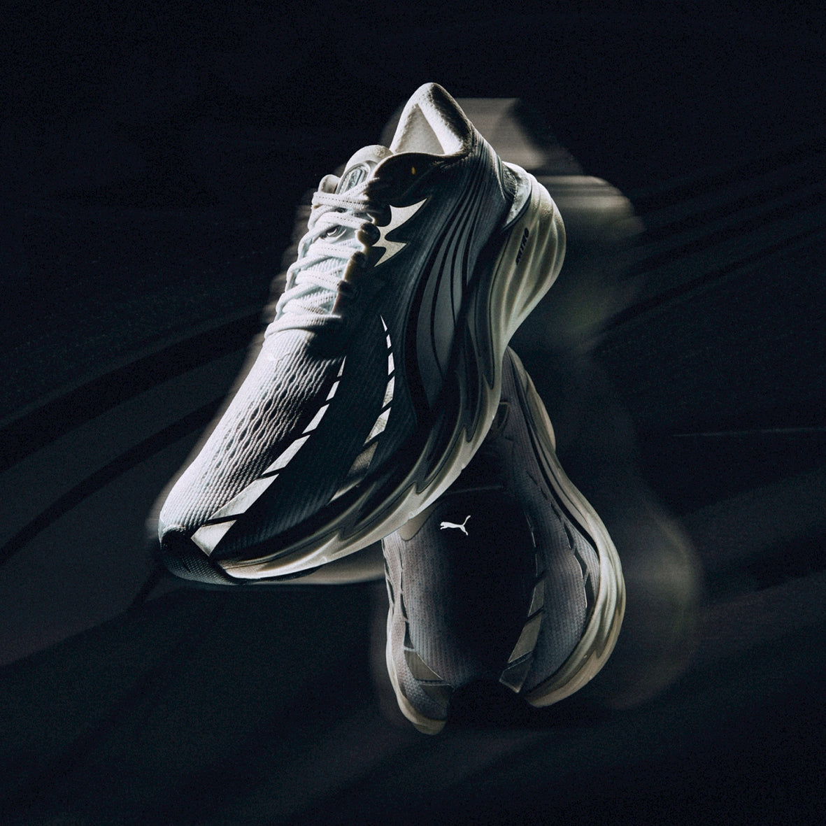 PUMA VELOCITY NITRO 4 CHARBON LIMITED