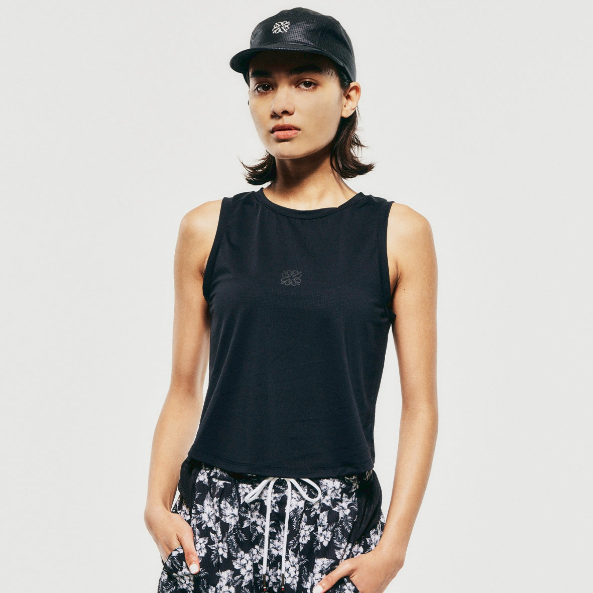 ITALIAN FABRIC SHORT SLEEVELESS