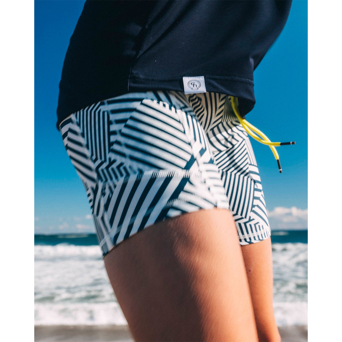 DAZZLE CAMOUFLAGE 10 POCKETS SHORT LEGGINGS（WOMEN）