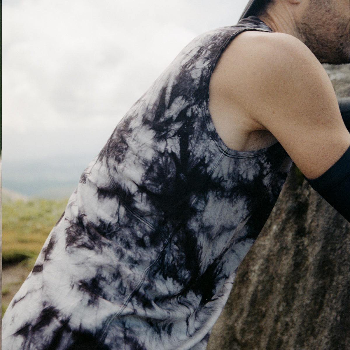 REDA WOOL TIE DYE SLEEVELESS T-SHIRT