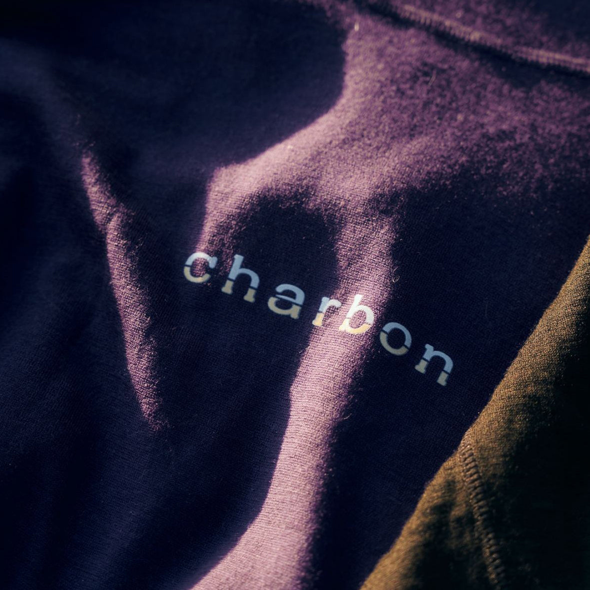 SOLID WOOL HOODIE